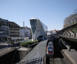 Haus zum Falken Zürich train station Santiago Calatrava