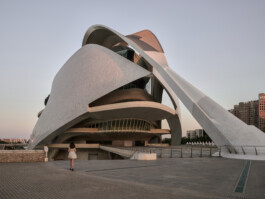 Ciudad de las Artes y las Ciencias Valencia, Santiago Calatrava, architecture photography by Peter Mikolas 