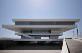 Veles e Vents Americas Cup Building Valencia, David Chipperfield Architects, architecture photography by Peter Mikolas 
