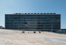 EDP Headquarters Porto, Avenida da Boavista, Ginestal Machado, architecture photography by Peter Mikolas 
