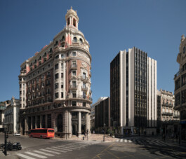 Banco de Valencia Plaza del Ayuntamiento Valencia Spain, corporate photography by Peter Mikolas 
