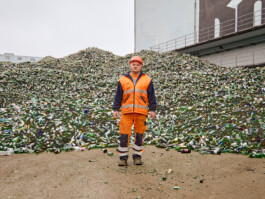 Rhenus Port Logistics Rhine harbour Basel, corporate photography by Peter Mikolas 