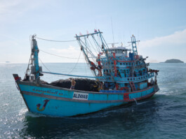 Traditional fishing boat Thailand, corporate photography by Peter Mikolas 